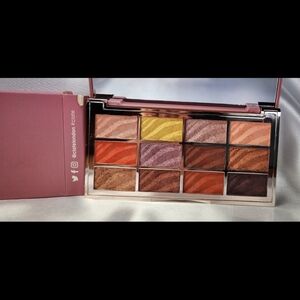CIATE LONDON The Velvet Palette Eyeshadow 12 Shades 0.423 oz/12 g Full Size
